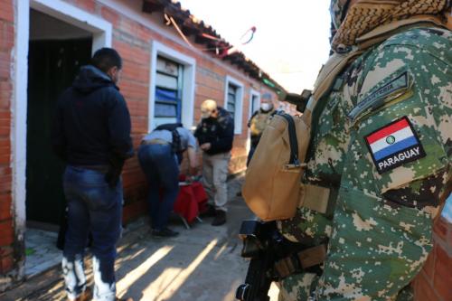 Detienen a joven traficante y confiscan cocaína de su poder